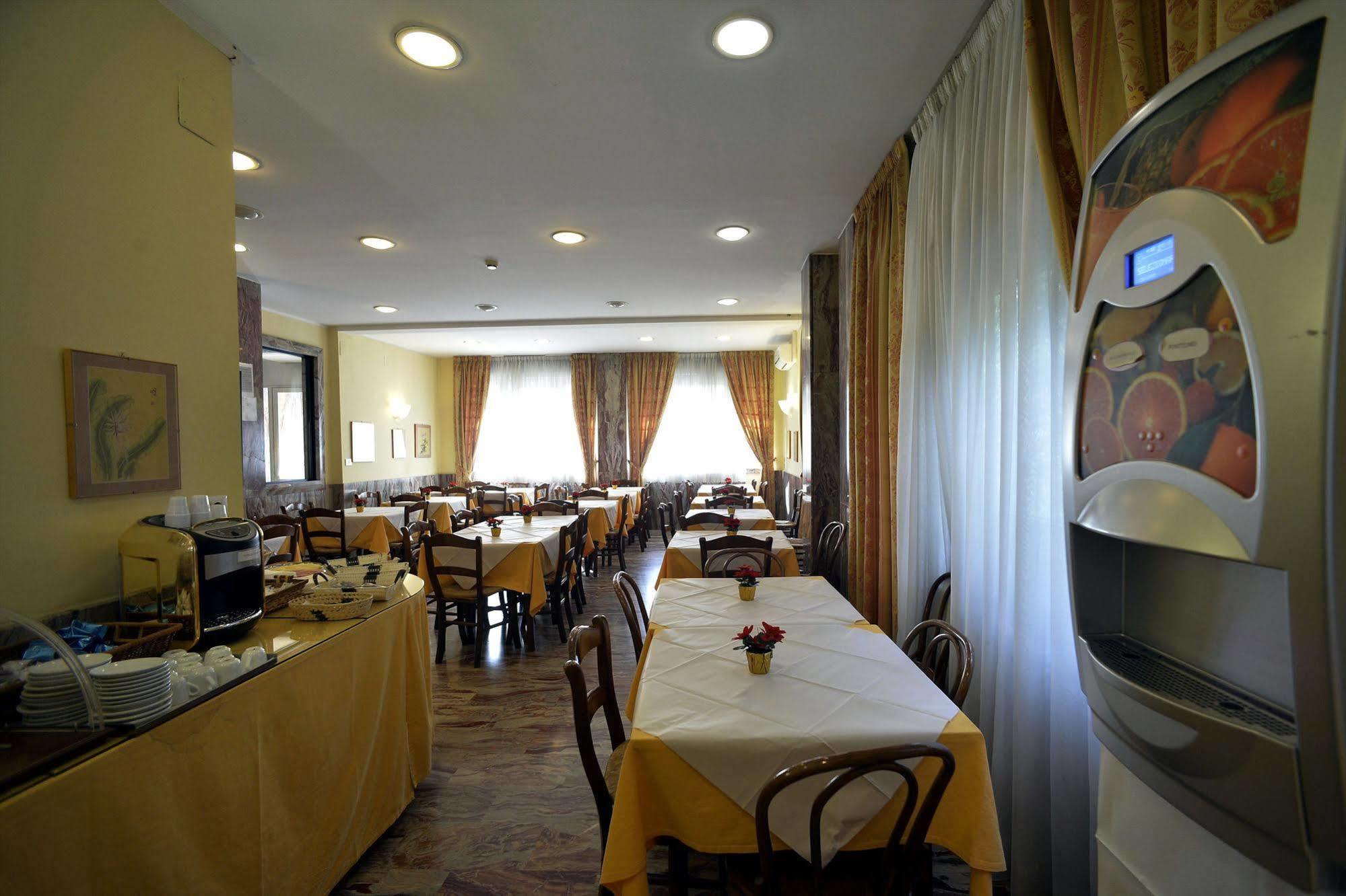 ホテル コローレ フィレンツェ エクステリア 写真